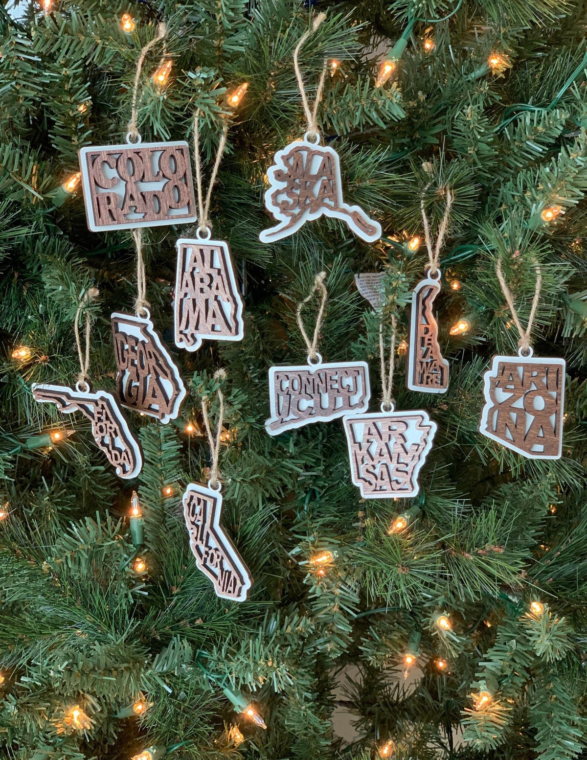 Upper Peninsula UP State Christmas Ornament | Michigan US Holiday Present | Wood Gift Tag