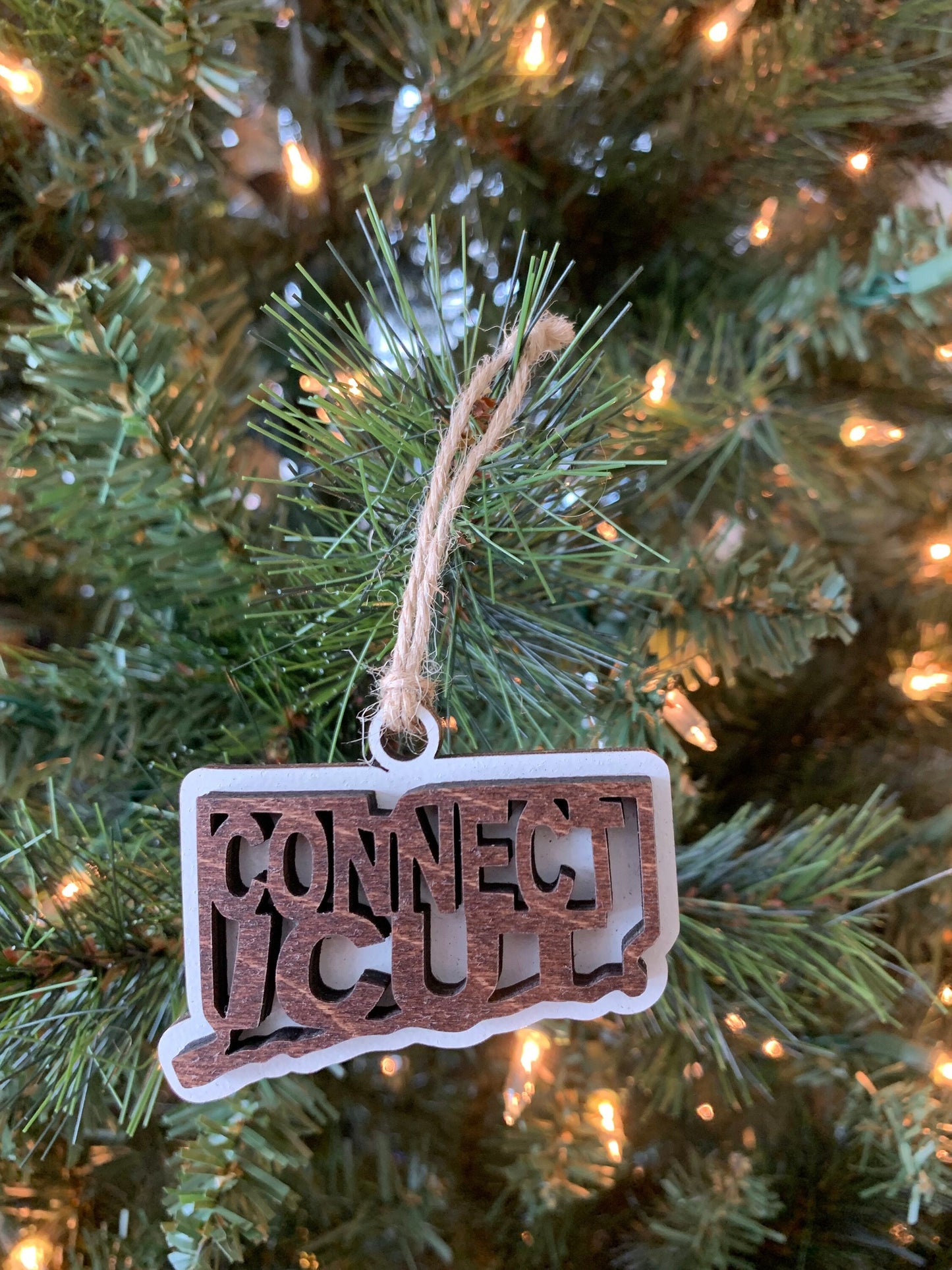 Connecticut CT State Holiday Christmas Ornament Gift Tag