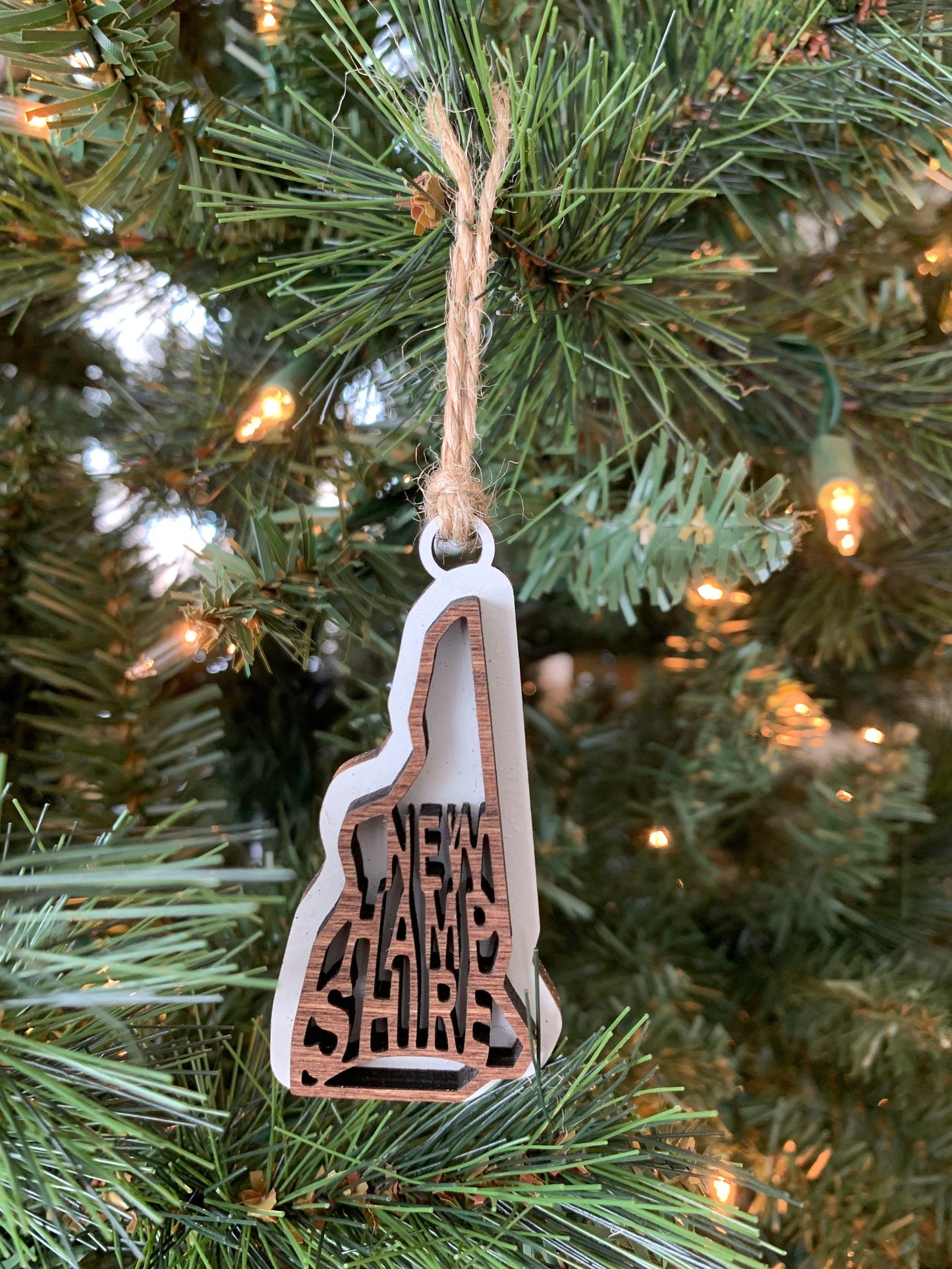 New Hampshire NH State Holiday Christmas Ornament Gift Tag