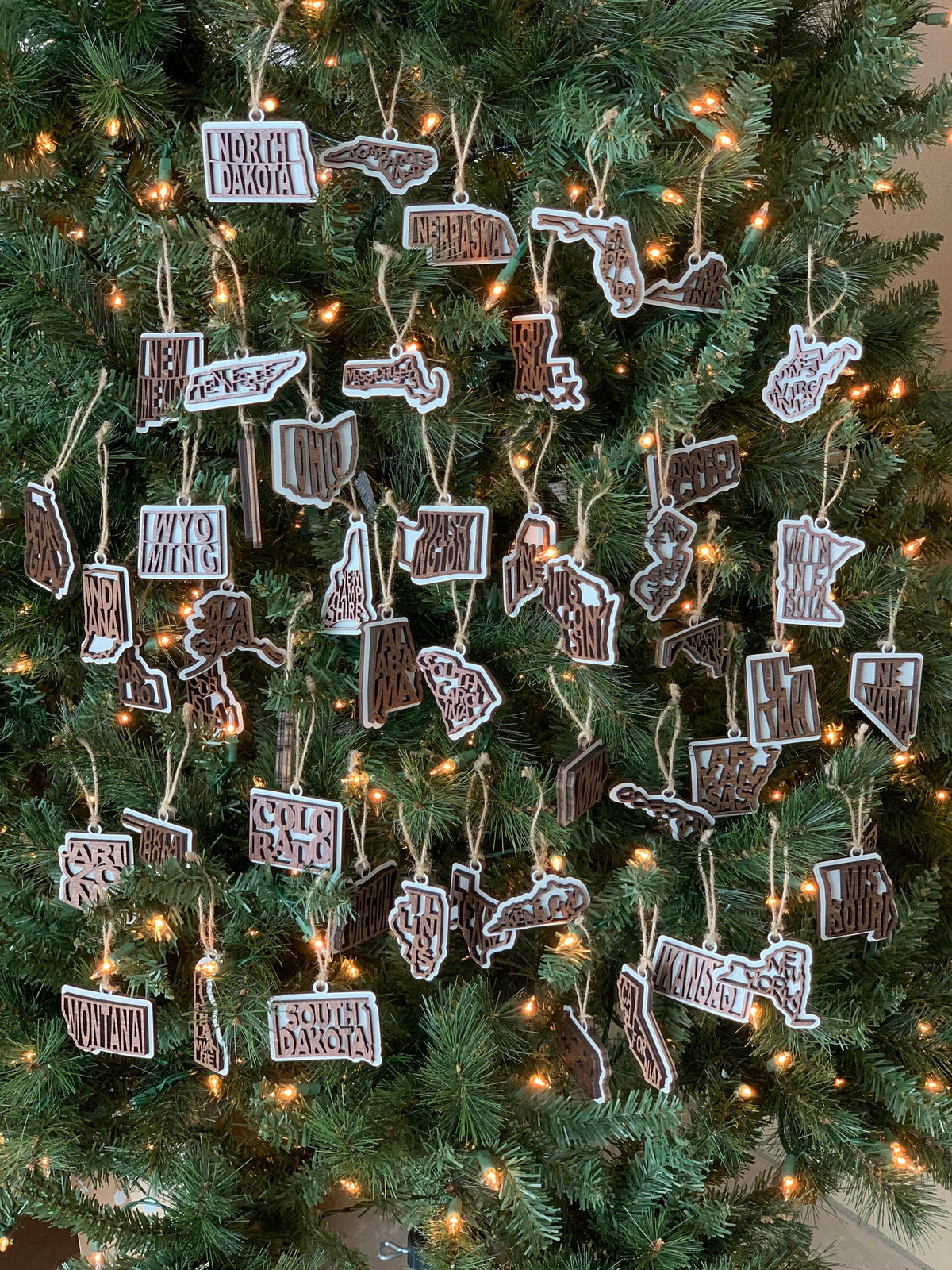 South Dakota SD State Holiday Christmas Ornament Gift Tag